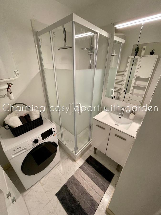 Charming Cosy Apart With Garden Free Parking كلاي سويي المظهر الخارجي الصورة