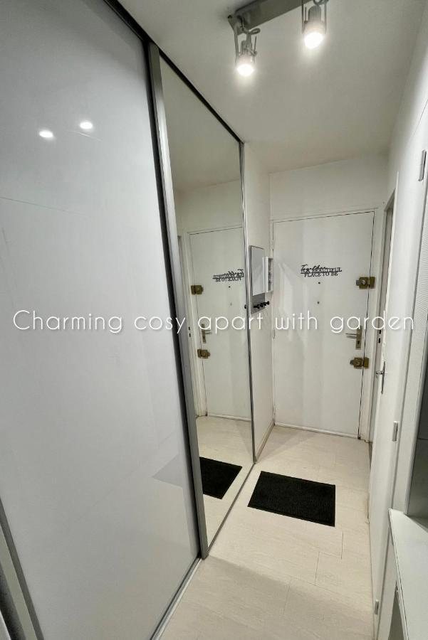 Charming Cosy Apart With Garden Free Parking كلاي سويي المظهر الخارجي الصورة