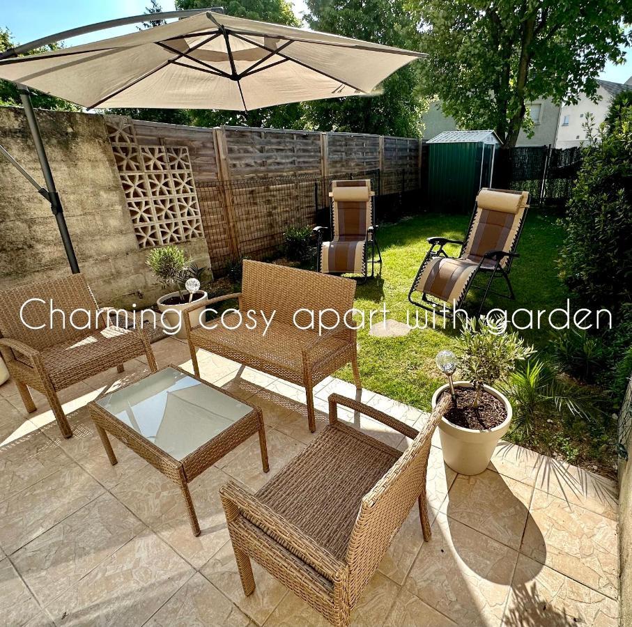 شقة Charming Cosy Apart With Garden Free Parking كلاي سويي المظهر الخارجي الصورة