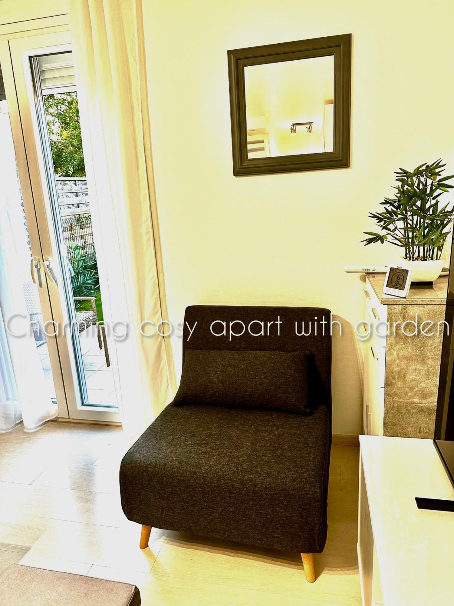 شقة Charming Cosy Apart With Garden Free Parking كلاي سويي المظهر الخارجي الصورة